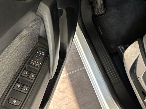 renault, kangoo multix, combi 1.3 tce ıconic edc, otomatik, benzin 2.el otomobil | renew 8