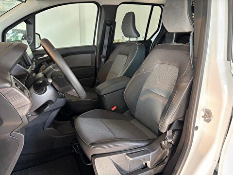 renault, kangoo multix, combi 1.3 tce ıconic edc, otomatik, benzin 2.el otomobil | renew 13