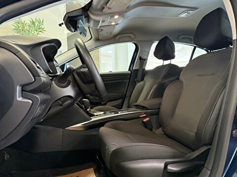 renault, megane, sedan 1.3 tce touch edc, otomatik, benzin 2.el otomobil | renew 10