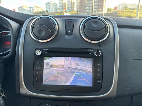 2015 Dizel Manuel Dacia Sandero Kırmızı Ermat Motorlu Araçlar ve Tarım Ürünleri Sanayi Ticaret A.Ş.