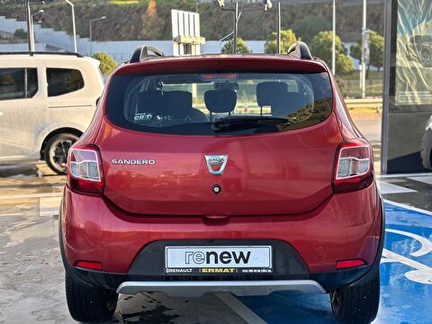 2015 Dizel Manuel Dacia Sandero Kırmızı Ermat Motorlu Araçlar ve Tarım Ürünleri Sanayi Ticaret A.Ş.