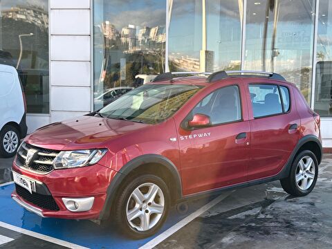 2015 Dizel Manuel Dacia Sandero Kırmızı Ermat Motorlu Araçlar ve Tarım Ürünleri Sanayi Ticaret A.Ş.