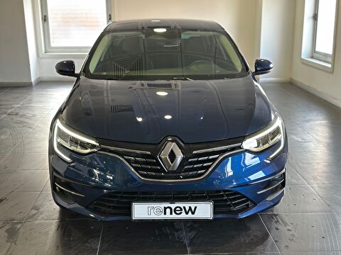 Sedan 1.3 TCe Icon EDC, 2. el otomobil | renew