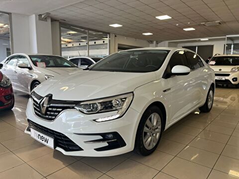 Sedan 1.3 TCe Joy EDC, 2. el otomobil | renew