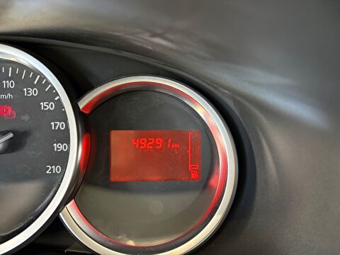 2020 Benzin + LPG Manuel Dacia Sandero Kırmızı Ermat Motorlu Araçlar ve Tarım Ürünleri Sanayi Ticaret A.Ş.