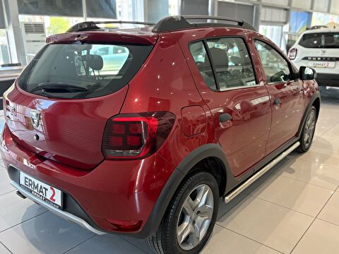 2020 Benzin + LPG Manuel Dacia Sandero Kırmızı Ermat Motorlu Araçlar ve Tarım Ürünleri Sanayi Ticaret A.Ş.