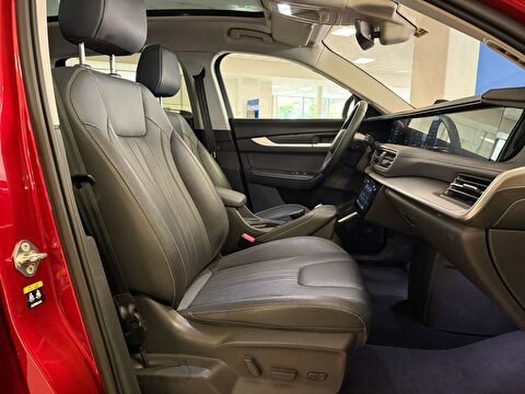 2023 Elektrik Otomatik TOGG T10X V2 AWD  Kırmızı Ermat Motorlu Araçlar ve Tarım Ürünleri Sanayi Ticaret A.Ş.
