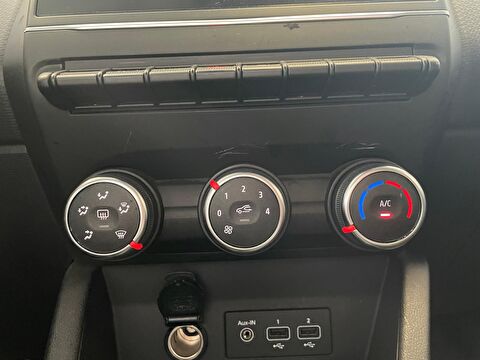 2023 Benzin Otomatik Renault Clio Lacivert Ermat Motorlu Araçlar ve Tarım Ürünleri Sanayi Ticaret A.Ş.