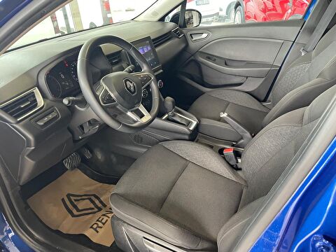 2023 Benzin Otomatik Renault Clio Lacivert Ermat Motorlu Araçlar ve Tarım Ürünleri Sanayi Ticaret A.Ş.