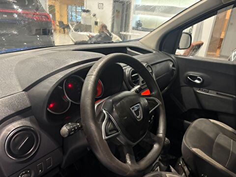 2017 Dizel Manuel Dacia Dokker Mavi Ermat Motorlu Araçlar ve Tarım Ürünleri Sanayi Ticaret A.Ş.