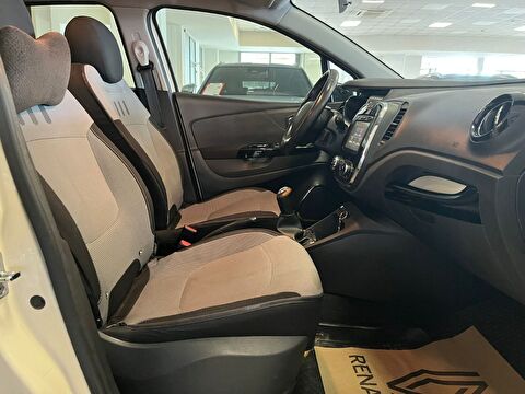 2016 Dizel Manuel Renault Captur Bej Ermat Motorlu Araçlar ve Tarım Ürünleri Sanayi Ticaret A.Ş.