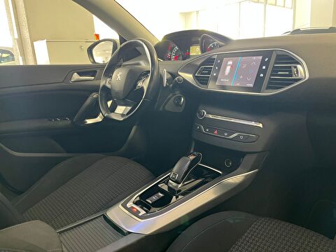 2020 Benzin Otomatik Peugeot 308 Beyaz Ermat Motorlu Araçlar ve Tarım Ürünleri Sanayi Ticaret A.Ş.