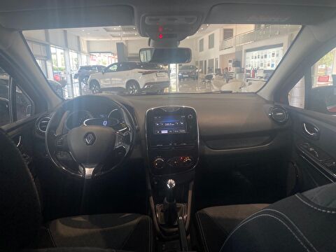 2014 Benzin Manuel Renault Clio Kırmızı Ermat Motorlu Araçlar ve Tarım Ürünleri Sanayi Ticaret A.Ş.