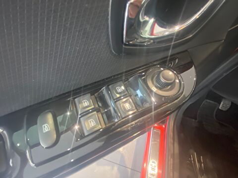 2014 Benzin Manuel Renault Clio Kırmızı Ermat Motorlu Araçlar ve Tarım Ürünleri Sanayi Ticaret A.Ş.