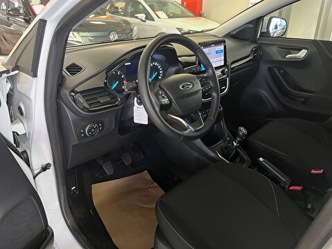 ford, puma, crossover 1.0 ecoboost style, manuel, benzin 2.el otomobil | renew 8