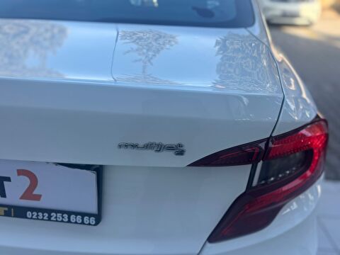 2017 Dizel Manuel Fiat Egea Beyaz Ermat Motorlu Araçlar ve Tarım Ürünleri Sanayi Ticaret A.Ş.