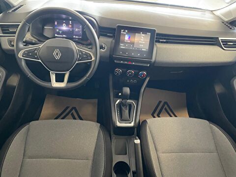 2025 Benzin Otomatik Renault Clio Gri Ermat Motorlu Araçlar ve Tarım Ürünleri Sanayi Ticaret A.Ş.