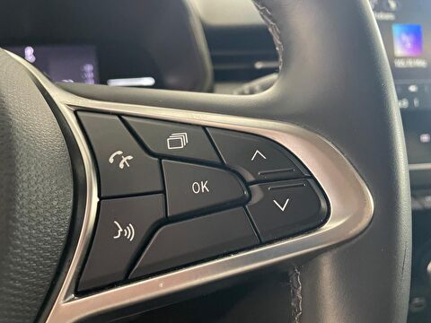 2025 Benzin Otomatik Renault Clio Gri Ermat Motorlu Araçlar ve Tarım Ürünleri Sanayi Ticaret A.Ş.