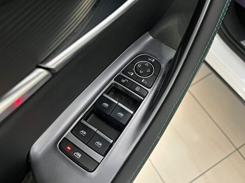 2024 PHEV Otomatik BYD Seal U Beyaz Ermat Motorlu Araçlar ve Tarım Ürünleri Sanayi Ticaret A.Ş.