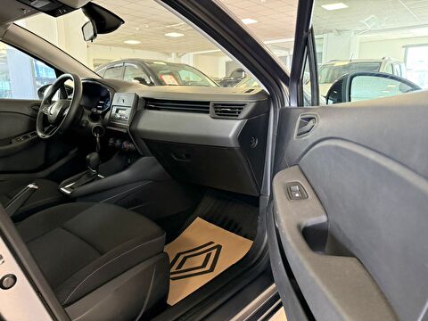 2023 Benzin Otomatik Renault Clio Gri Ermat Motorlu Araçlar ve Tarım Ürünleri Sanayi Ticaret A.Ş.