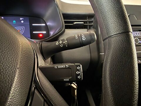 2023 Benzin Otomatik Renault Clio Gri Ermat Motorlu Araçlar ve Tarım Ürünleri Sanayi Ticaret A.Ş.