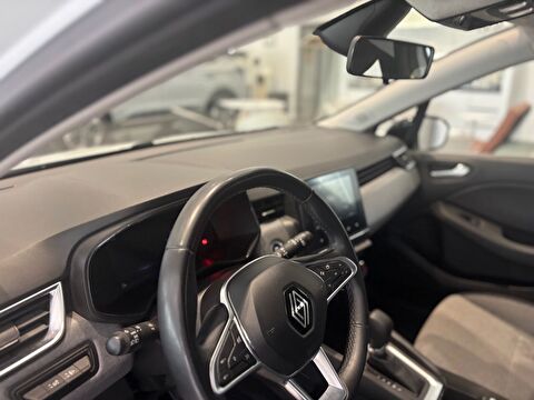 2023 Benzin Otomatik Renault Clio Beyaz Ermat Motorlu Araçlar ve Tarım Ürünleri Sanayi Ticaret A.Ş.