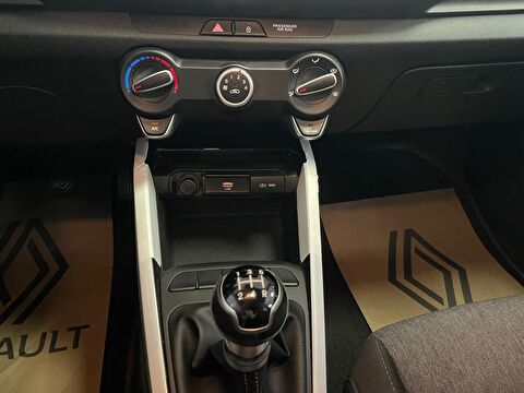 kia, stonic, suv 1.2 dpı cool, manuel, benzin 2.el otomobil | renew 17