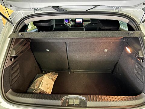 2025 Benzin Otomatik Renault Clio Beyaz Ermat Motorlu Araçlar ve Tarım Ürünleri Sanayi Ticaret A.Ş.