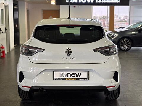 2025 Benzin Otomatik Renault Clio Beyaz Ermat Motorlu Araçlar ve Tarım Ürünleri Sanayi Ticaret A.Ş.
