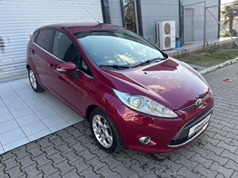 2012 Dizel Manuel Ford Fiesta Kırmızı Ermat Motorlu Araçlar ve Tarım Ürünleri Sanayi Ticaret A.Ş.
