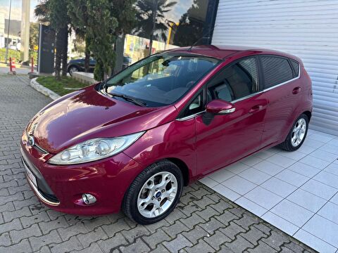 2012 Dizel Manuel Ford Fiesta Kırmızı Ermat Motorlu Araçlar ve Tarım Ürünleri Sanayi Ticaret A.Ş.