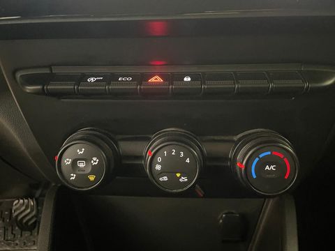 2023 Benzin Manuel Dacia Duster Yeşil Ermat Motorlu Araçlar ve Tarım Ürünleri Sanayi Ticaret A.Ş.