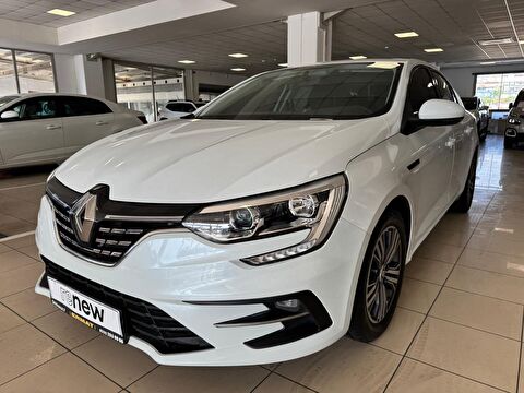 Sedan 1.0 TCE Joy, 2. el otomobil | renew