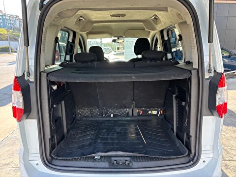 2019 Dizel Manuel Ford Tourneo Courier Beyaz Ermat Motorlu Araçlar ve Tarım Ürünleri Sanayi Ticaret A.Ş.