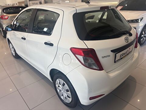 2012 Benzin Manuel Toyota Yaris Beyaz Ermat Motorlu Araçlar ve Tarım Ürünleri Sanayi Ticaret A.Ş.