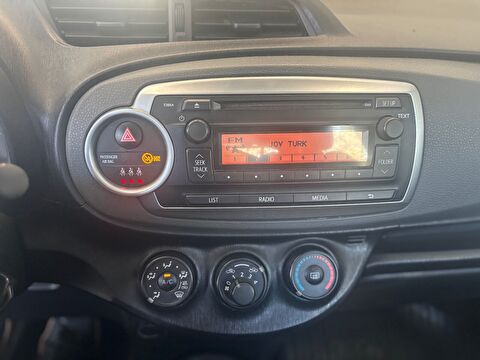2012 Benzin Manuel Toyota Yaris Beyaz Ermat Motorlu Araçlar ve Tarım Ürünleri Sanayi Ticaret A.Ş.