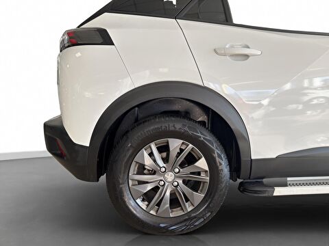 peugeot, 2008, 1.2 puretech active, manuel, benzin 2.el otomobil | renew 8