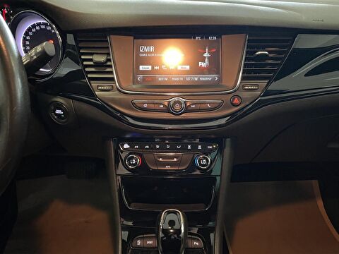 2017 Benzin Otomatik Opel Astra Mavi Ermat Motorlu Araçlar ve Tarım Ürünleri Sanayi Ticaret A.Ş.