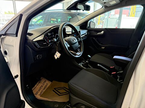 ford, puma, crossover 1.0 ecoboost style, manuel, benzin 2.el otomobil | renew 8