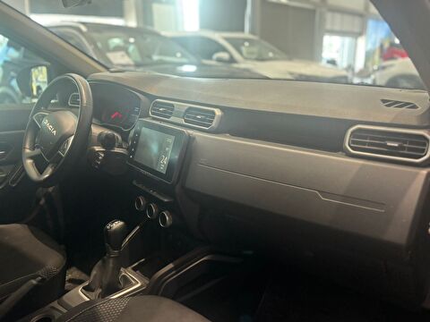 2023 Benzin Otomatik Dacia Duster Siyah Ermat Motorlu Araçlar ve Tarım Ürünleri Sanayi Ticaret A.Ş.