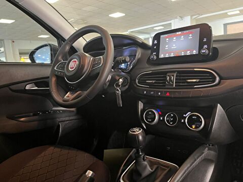 2023 Benzin Manuel Fiat Egea Gri Ermat Motorlu Araçlar ve Tarım Ürünleri Sanayi Ticaret A.Ş.