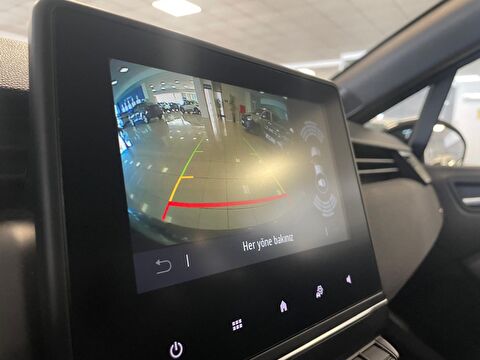 2024 Benzin Otomatik Renault Clio Siyah Ermat Motorlu Araçlar ve Tarım Ürünleri Sanayi Ticaret A.Ş.