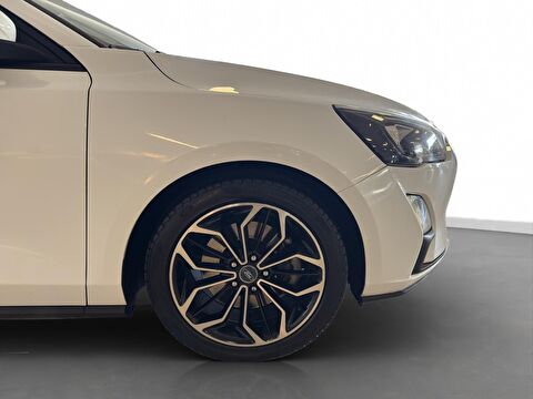 2020 Dizel Otomatik Ford Focus Beyaz Ermat Motorlu Araçlar ve Tarım Ürünleri Sanayi Ticaret A.Ş.