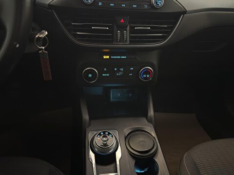 2020 Dizel Otomatik Ford Focus Beyaz Ermat Motorlu Araçlar ve Tarım Ürünleri Sanayi Ticaret A.Ş.