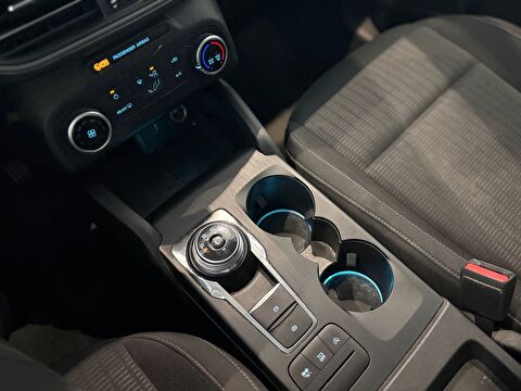 2020 Dizel Otomatik Ford Focus Beyaz Ermat Motorlu Araçlar ve Tarım Ürünleri Sanayi Ticaret A.Ş.