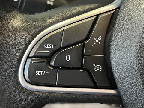 2022 Benzin Otomatik Renault Megane Siyah Ermat Motorlu Araçlar ve Tarım Ürünleri Sanayi Ticaret A.Ş.