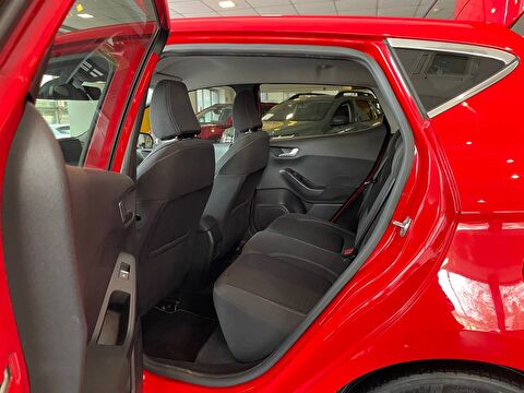 2020 Dizel Manuel Ford Fiesta Kırmızı Ermat 2.El