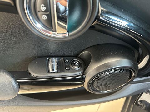 mini, cooper, hatchback se 32.6 kwh ıconic otomatik, otomatik, elektrik 2.el otomobil | renew 8