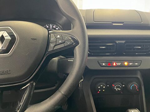 2022 Benzin Otomatik Renault Taliant Beyaz Ermat Motorlu Araçlar ve Tarım Ürünleri Sanayi Ticaret A.Ş.