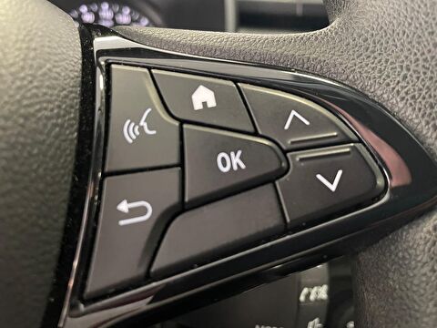 2022 Benzin Otomatik Renault Taliant Beyaz Ermat Motorlu Araçlar ve Tarım Ürünleri Sanayi Ticaret A.Ş.